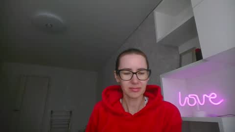 feraliss online show from April 8, 10:51 am