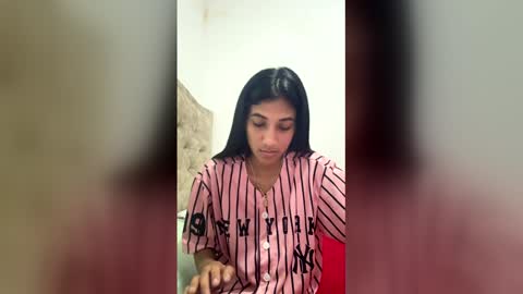 Freyja  online show from December 14, 7:42 pm