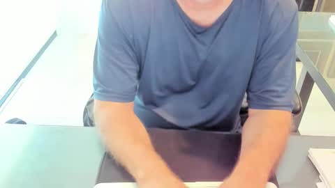 Snapshot of fhetzl chatting on October 31, 10:21 pm fhetzl online show from October 31, 10:21 pm