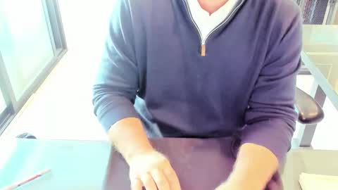 Snapshot of fhetzl chatting on October 30, 10:21 pm fhetzl online show from October 30, 10:21 pm