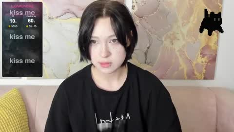 fiamoory online show from March 12, 9:02 am