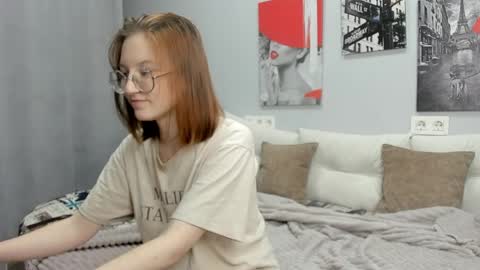 Mary online show from April 11, 7:02 am