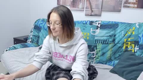 Mary online show from January 27, 11:43 am