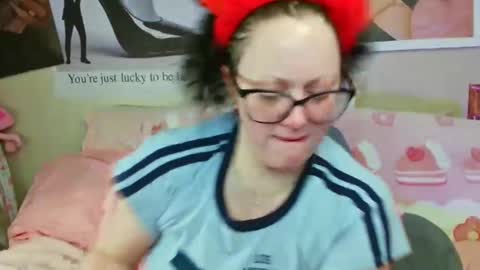 Snapshot of fieryminx67 chatting on October 25, 9:52 am fieryminx67 online show from October 25, 9:52 am