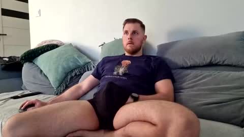 Snapshot of fikol123 chatting on January 30, 7:29 am fiolkamil online show from January 30, 7:29 am