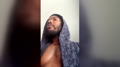 finessegod26 online show from February 12, 8:45 pm