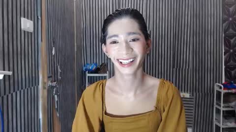 fiona908995 online show from May 16, 11:09 am