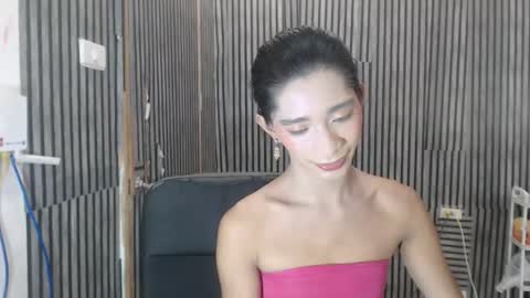 fiona908995 online show from May 25, 11:27 am