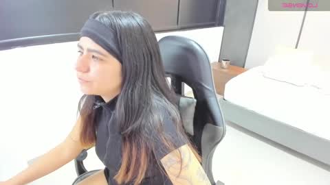 Snapshot of fiorella18_ chatting on October 22, 7:15 pm F I O R E L L A online show from October 22, 7:15 pm