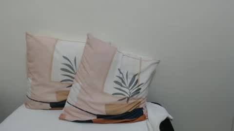 Snapshot of fireychiq chatting on October 1, 12:04 pm fireychiq online show from October 1, 12:04 pm