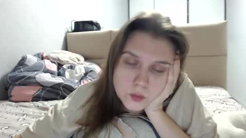 Sara online show from February 6, 7:18 pm