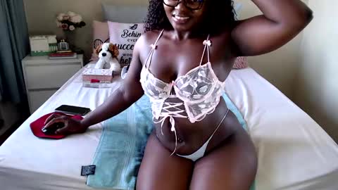 fitblair66_ online show from May 3, 1:50 pm