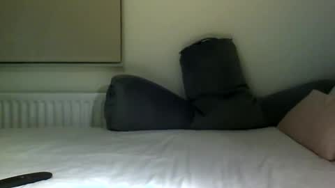 Fitbut online show from March 12, 7:58 pm