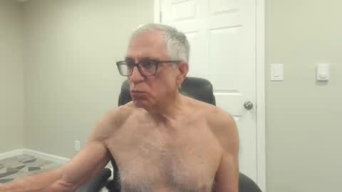 Snapshot of fitman999 chatting on February 23, 1:24 am Jon online show from February 23, 1:24 am