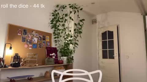 Eva online show from February 24, 6:00 pm