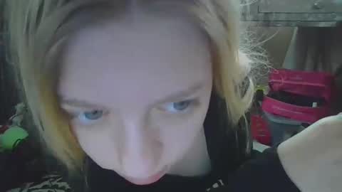 flavorbucks666 online show from November 18, 6:11 pm