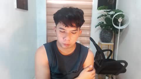 fletcher_dior23 online show from November 23, 1:58 am