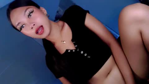 Suzy online show from April 19, 2:07 pm