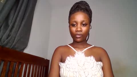 flirty_arrya online show from May 7, 4:57 pm