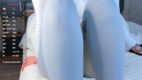 Emely  online show from March 4, 8:00 am