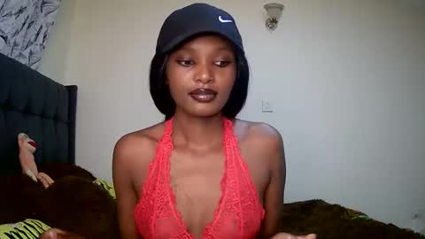 Snapshot of flirtyy_sheery chatting on January 24, 2:30 pm sheery online show from January 24, 2:30 pm