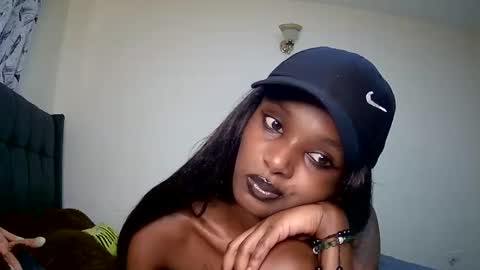 Snapshot of flirtyy_sheery chatting on January 20, 9:56 am sheery online show from January 20, 9:56 am