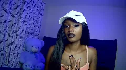 Snapshot of flirtyy_sheery chatting on February 9, 11:46 pm sheery online show from February 9, 11:46 pm