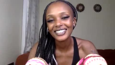 sheery online show from March 3, 9:22 pm