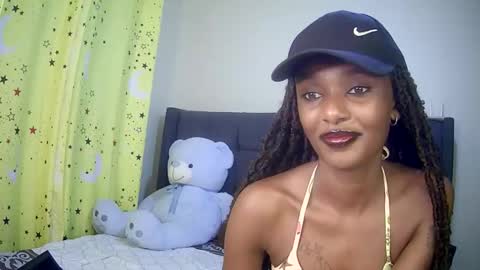 Snapshot of flirtyy_sheery chatting on October 21, 7:46 am sheery online show from October 21, 7:46 am