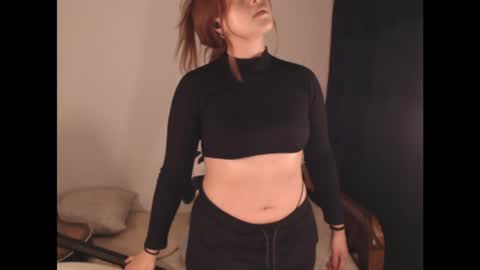 flor3citarockera online show from March 28, 10:11 pm