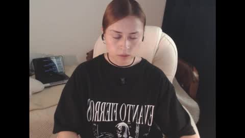 flor3citarockera online show from February 2, 1:30 pm