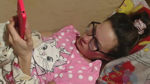 say meow and send tip  online show from March 10, 10:55 pm