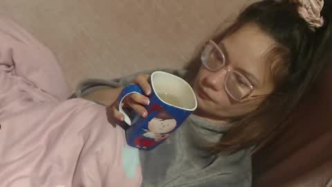 say meow and send tip  online show from March 22, 5:17 pm