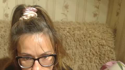 say meow and send tip  online show from September 21, 5:28 pm