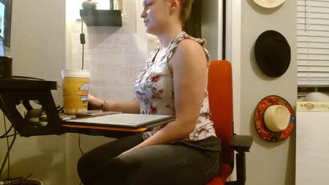 Flower Freak online show from March 8, 2:45 am