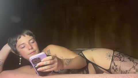 Flowergirl online show from December 7, 4:04 am