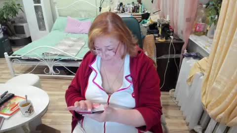 Flowerlower online show from May 25, 7:53 pm