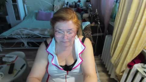 Flowerlower online show from May 14, 6:17 pm