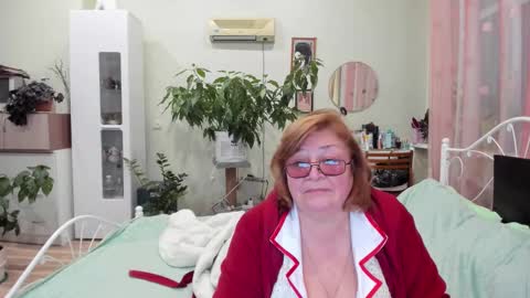 Flowerlower online show from September 27, 8:17 pm