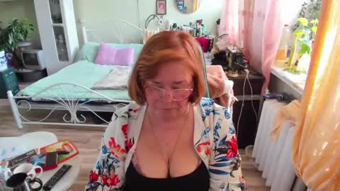 Flowerlower online show from May 27, 11:51 am