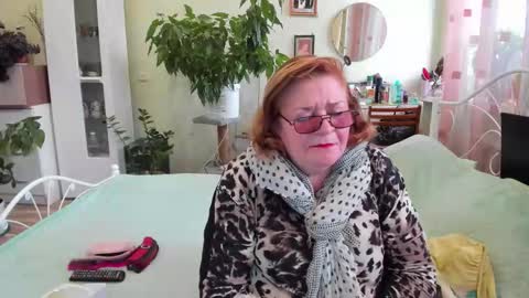 Flowerlower online show from September 20, 2:42 pm