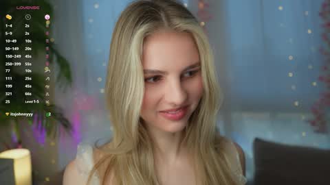 Adeline online show from January 26, 7:53 am