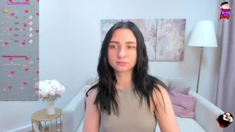 Lina online show from December 2, 1:04 am