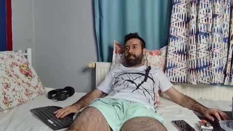 Snapshot of flydirty chatting on October 9, 3:50 pm FlyDirty online show from October 9, 3:50 pm