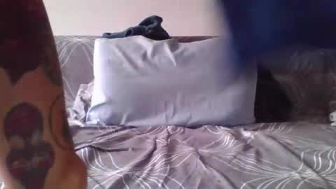 flylen online show from October 6, 7:15 am