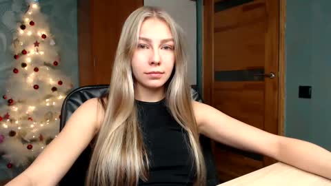 Molli  Ready for any play with you. Hottest show in pvt  Help a student earn big tokens  online show from December 26, 9:26 pm