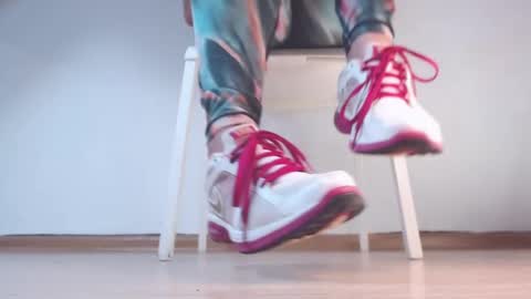 Sandy online show from December 13, 7:15 am