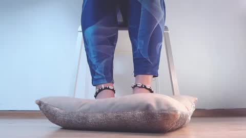 Sandy online show from December 9, 6:55 am