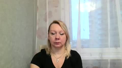 forever_smilex online show from January 28, 6:16 am