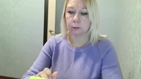 forever_smilex online show from January 20, 6:10 am